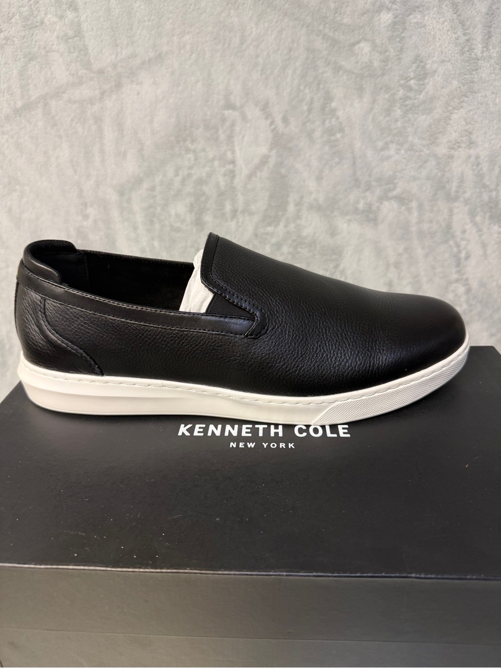 Kenneth Cole Mens Liam Black Leather Slip-On Sneaker Shoes